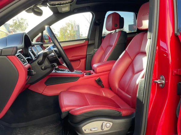 Porsche Macan GTS-RED/RED-SERVIS-MATRIX-LUFT - foto 25
