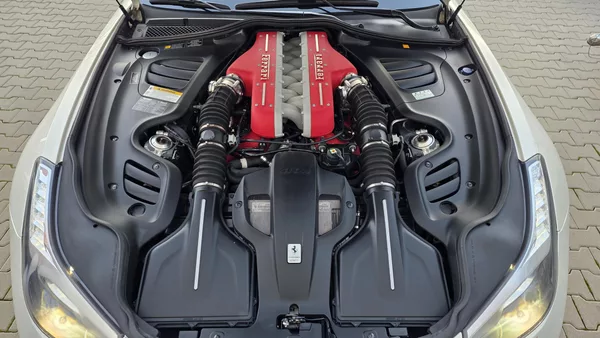 Ferrari GTC4 Lusso V12 SERVIS FERRARI - foto 13