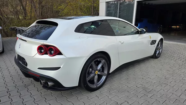 Ferrari GTC4 Lusso V12 SERVIS FERRARI - foto 3