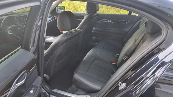 BMW Řada 7 730xDrive - foto 10
