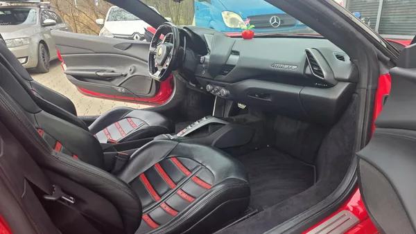 Ferrari 488 jako nové plný servis ZÁRUKA - foto 12