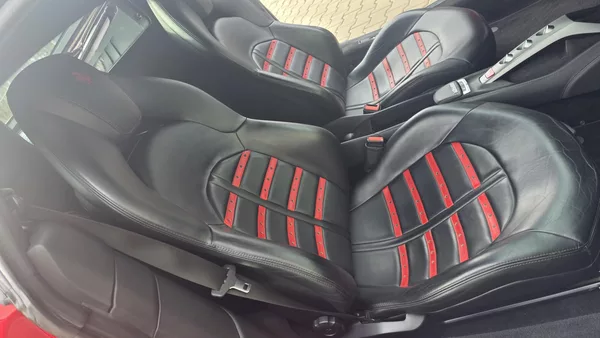Ferrari 488 jako nové plný servis ZÁRUKA - foto 14