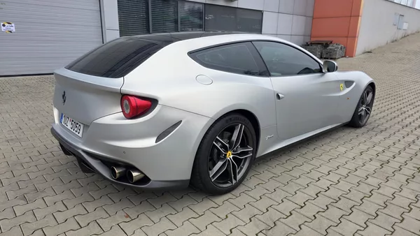 Ferrari FF INDIVIDUAL TailorMade ZÁRUKA - foto 4