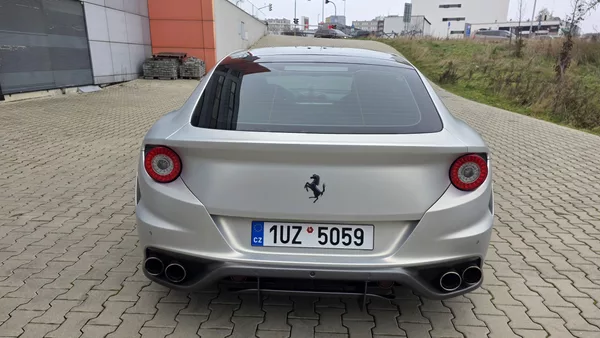 Ferrari FF INDIVIDUAL TailorMade ZÁRUKA - foto 5