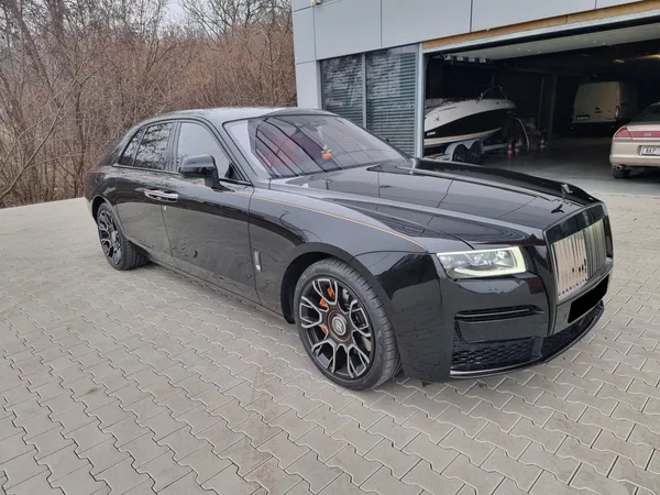 Rolls-Royce Ghost BLACK BADGE NEW MAX VÝBAVA