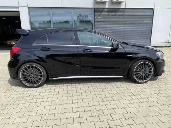 Mercedes-Benz Třídy A AMG A 45 4M - foto 6