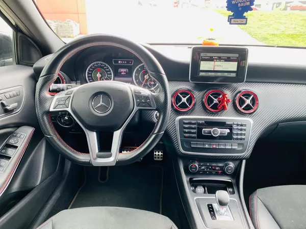 Mercedes-Benz Třídy A AMG A 45 4M - foto 7