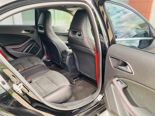 Mercedes-Benz Třídy A AMG A 45 4M - foto 9