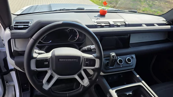 Land Rover Defender TOP STAV VZDUCH VELKÝ SERVIS - foto 11