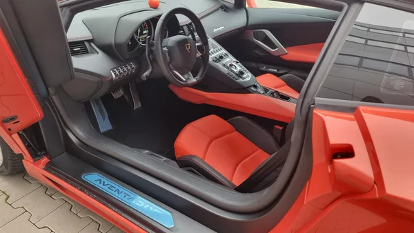 Lamborghini Aventador LP700-4 PLNÝ SERVIS - foto 11