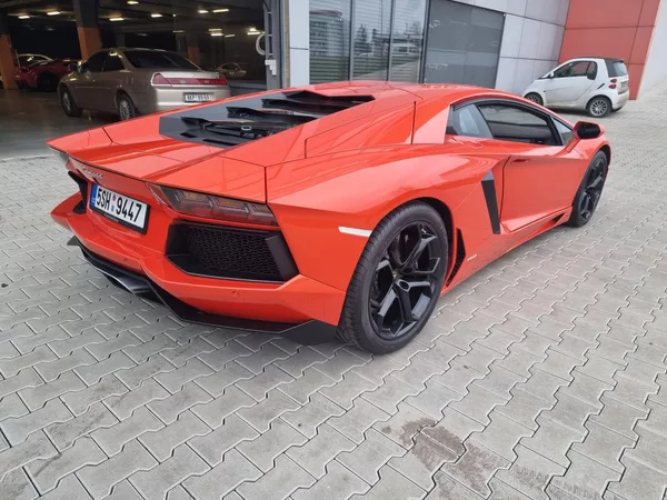 Lamborghini Aventador LP700-4 PLNÝ SERVIS - foto 4