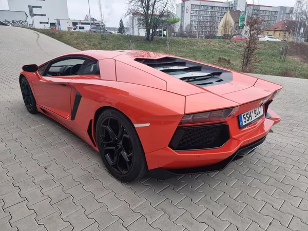 Lamborghini Aventador LP700-4 PLNÝ SERVIS - foto 6