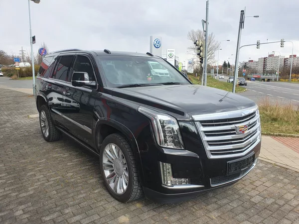 Cadillac Escalade PLATINUM 8st AUTOMAT EU VERZE