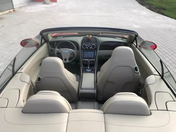 Bentley Continental GTC V8-STAV NOVÉHO VOZU-SERVIS - foto 18