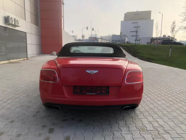 Bentley Continental GTC V8-STAV NOVÉHO VOZU-SERVIS - foto 2