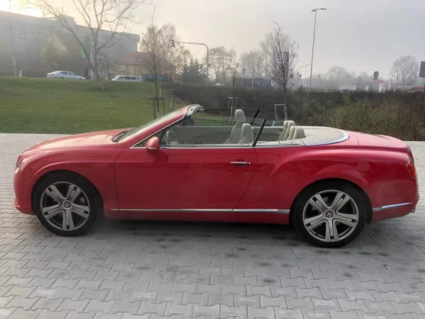 Bentley Continental GTC V8-STAV NOVÉHO VOZU-SERVIS - foto 8