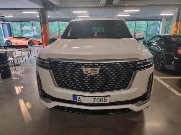 Cadillac Escalade PREMIUM LUXURY NEW 4ROKY ZÁRUK - foto 2