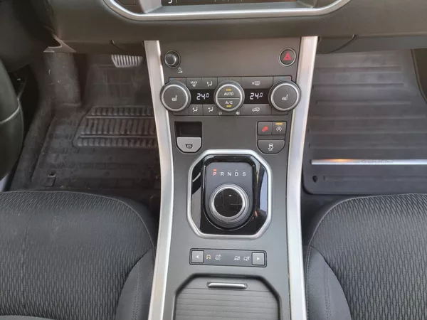 Land Rover Range Rover Evoque TD4 automat 4x4 NAVI SERVIS - foto 16