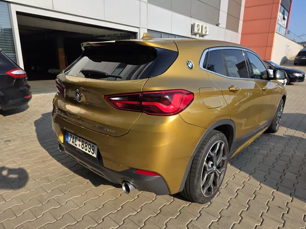BMW X2 2.0d xDrive MPAKET PLNÝ SERVIS - foto 4