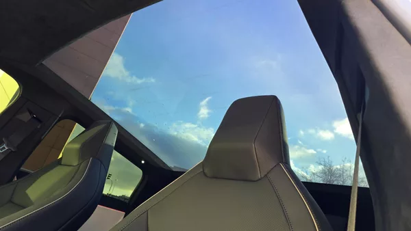 Tesla Cybertruck BEAST 844PS 3xMOTOR CZ - foto 13