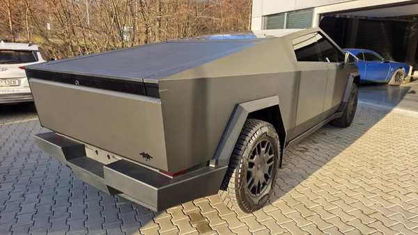 Tesla Cybertruck BEAST 844PS 3xMOTOR CZ - foto 4