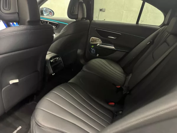 Mercedes-Benz Třídy E E450 4MATIC AMG CZ - foto 12