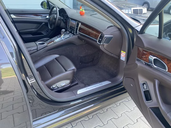 Porsche Panamera 4S PRAVIDELNÝ SERVIS TOP - foto 11