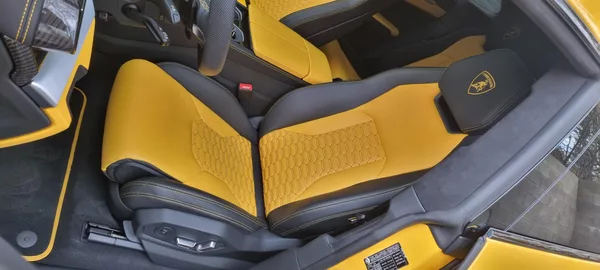 Lamborghini Urus CARBON-LCDs-BO-PANO-SOFT - foto 9
