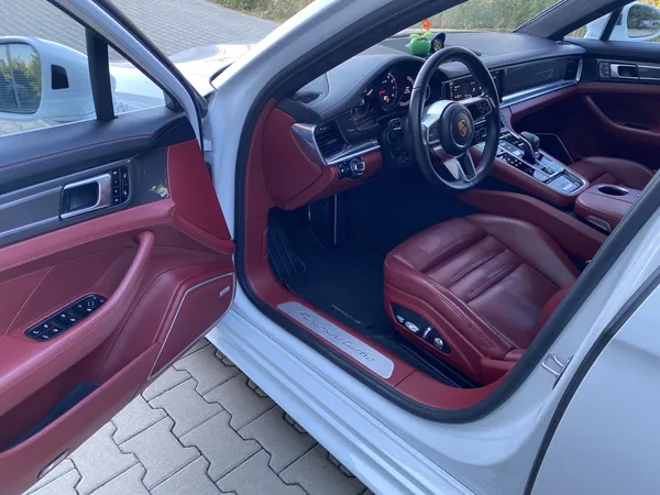 Porsche Panamera TURBO - foto 10