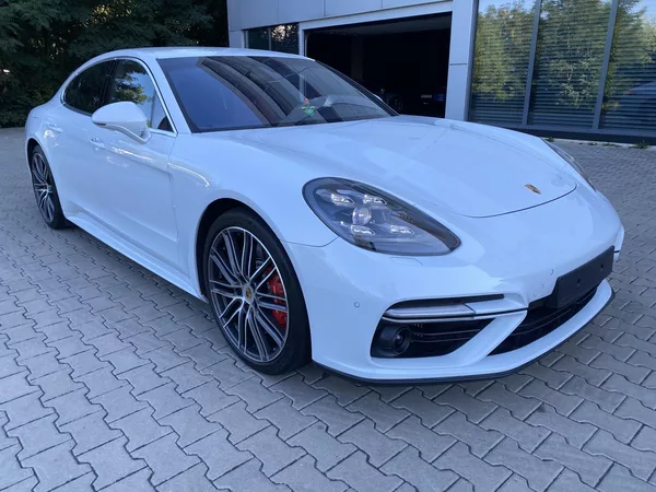 Porsche Panamera TURBO - foto 4