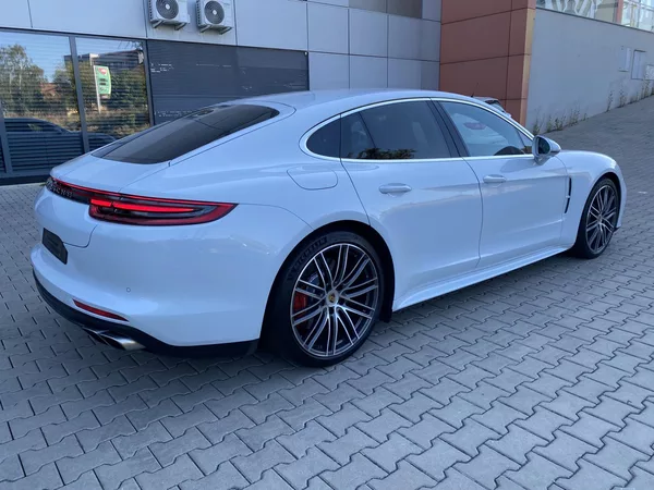 Porsche Panamera TURBO - foto 6