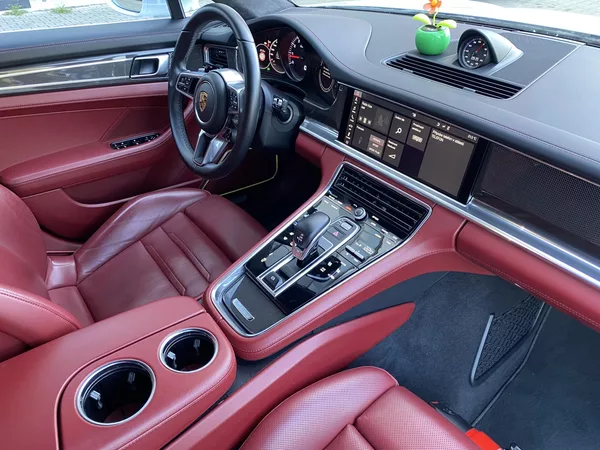 Porsche Panamera TURBO - foto 9