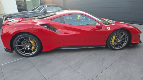 Ferrari 488 PISTA MAX CARBON - foto 3