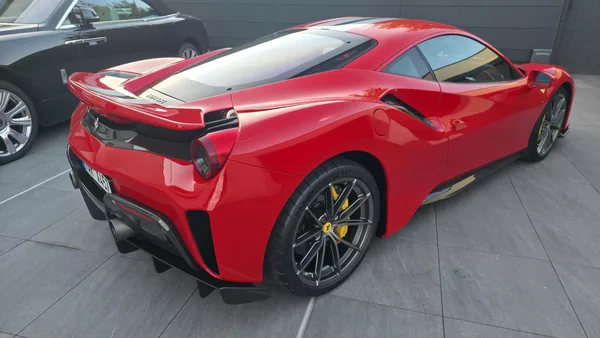 Ferrari 488 PISTA MAX CARBON - foto 4
