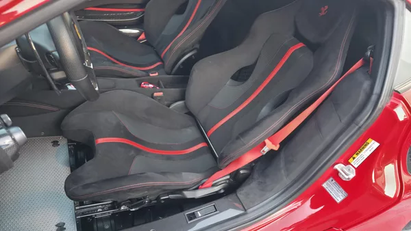 Ferrari 488 PISTA MAX CARBON - foto 9
