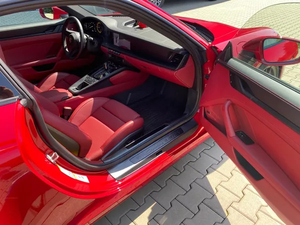 Porsche 911 GTS RED/RED LIFT-PANO-MAX - foto 10