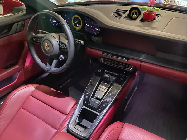 Porsche 911 GTS RED/RED LIFT-PANO-MAX - foto 16