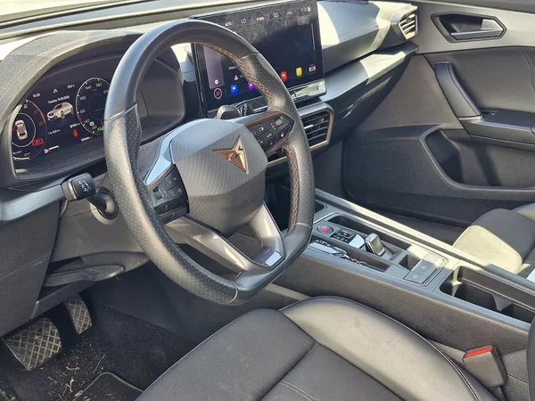 Cupra Formentor 1,5 TSI (110 kW) AUT - foto 8