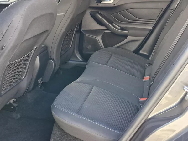 Ford Focus IV Titanium 1,0 EcoBoost (92 - foto 10
