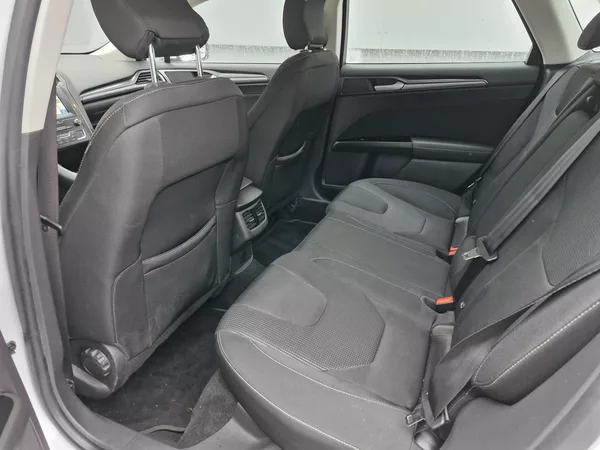 Ford Mondeo Titanium 2,0 EcoBlue (110 kW - foto 9