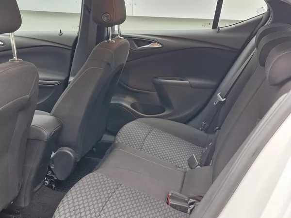 Opel Astra Edition 1,5 CDTI (77 kW) MAN - foto 9