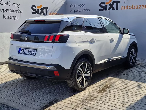 Peugeot 3008 Allure 1,5 BlueHDi (96 kW) - foto 4