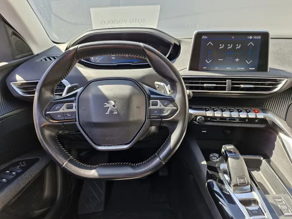 Peugeot 3008 Allure Pack 1,5 BlueHDi (96 - foto 8