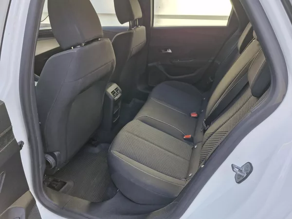 Peugeot 308 Active 1,5 BlueHDi (96 kW) - foto 9