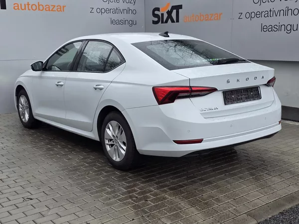 Škoda Octavia IV Ambition 2,0 TDI (85 kW - foto 5