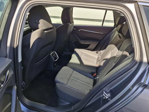 Škoda Octavia IV Style 2,0 TDI (85 kW) M - foto 10