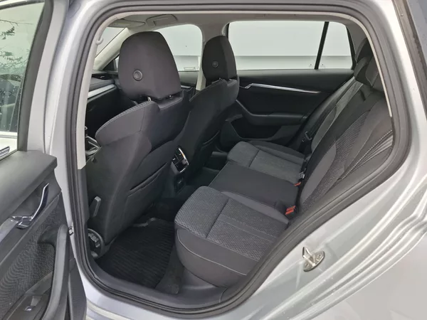 Škoda Octavia IV Style 2,0 TDI (85 kW) M - foto 10