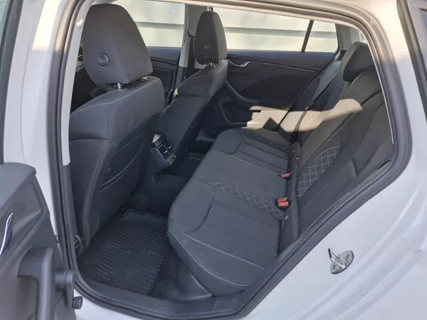 Škoda Scala Ambition 1,5 TSI (110 kW) MA - foto 9