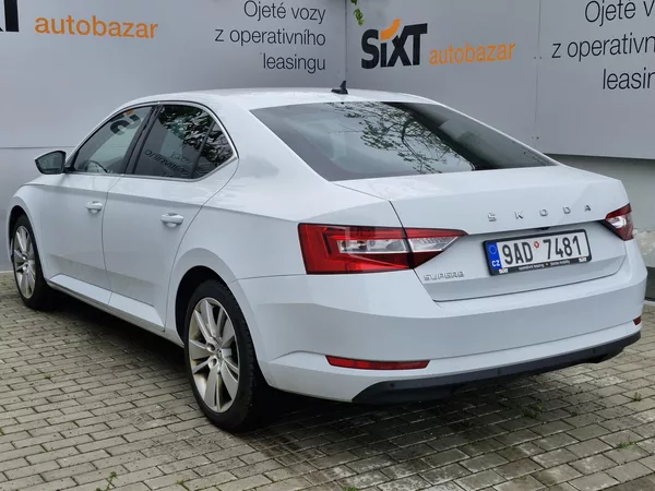 Škoda Superb IIIF Style 2,0 TDI (110 kW - foto 5