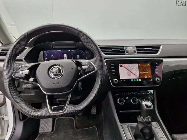Škoda Superb IIIF Style 2,0 TDI (110 kW - foto 8